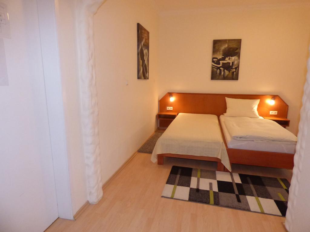 Hotel Diele Детмольд Экстерьер фото